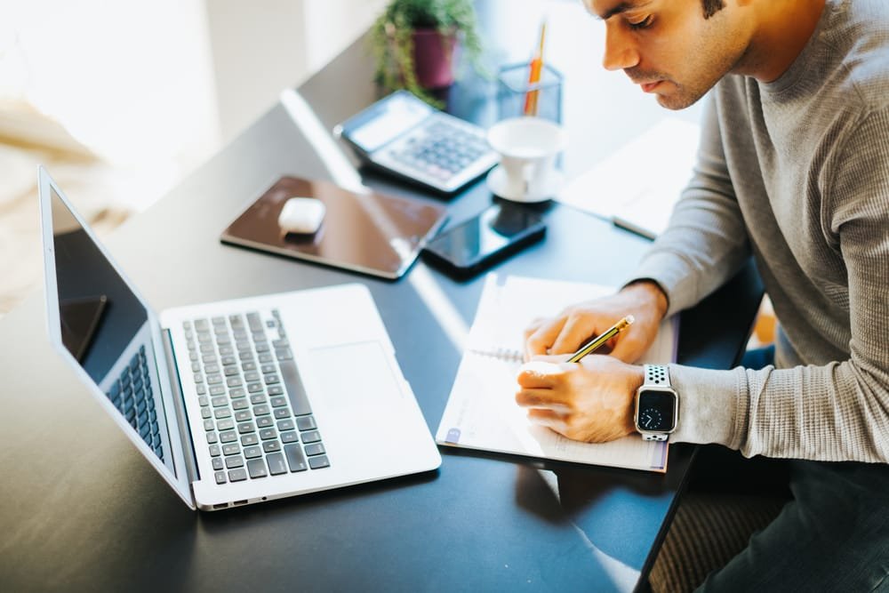 MULTIMÉDIA-À-DOMICILE-VOTRE-PARTENAIRE-NUMÉRIQUE-ET-BIEN-PLUS-FORMATIONS-ET-SERVICE-INFORMATIQUE-